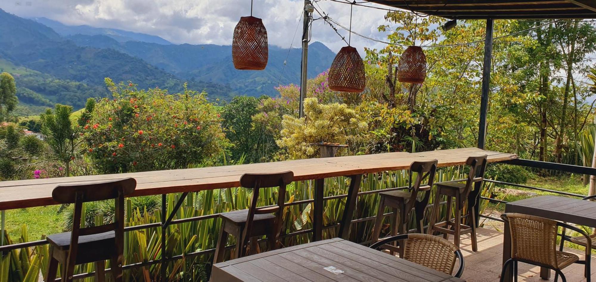 Alojamento de Acomodação e Pequeno-almoço Cafe Bernal Luna Park