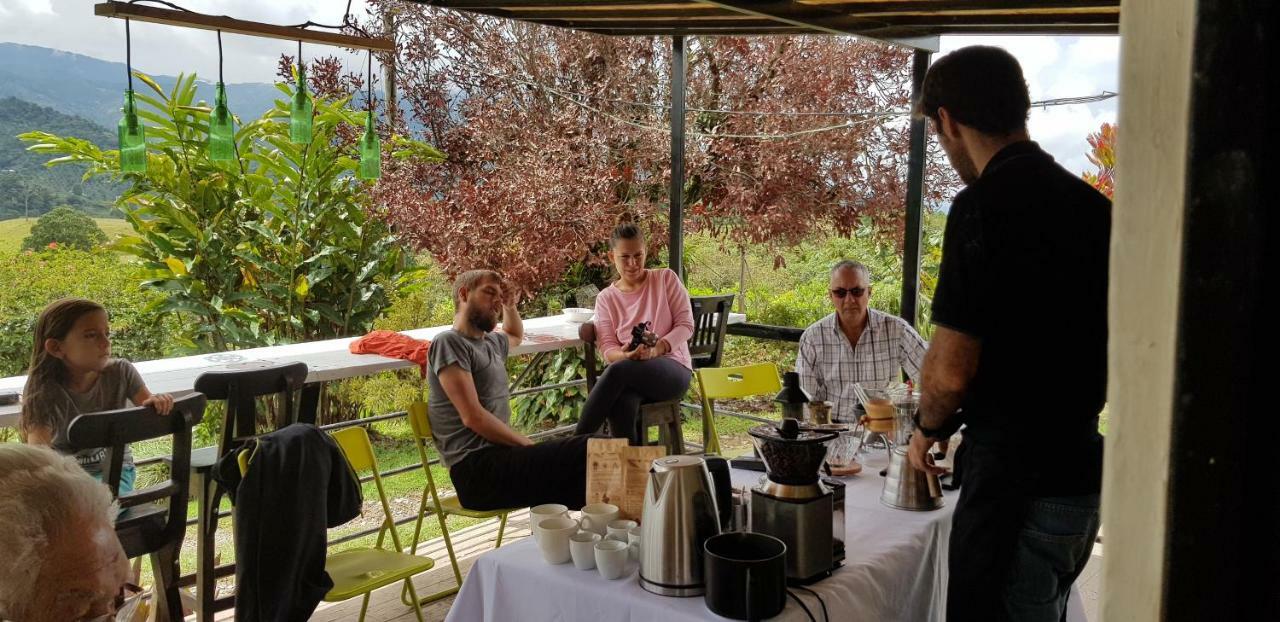 Cafe Bernal Alojamento de Acomodação e Pequeno-almoço